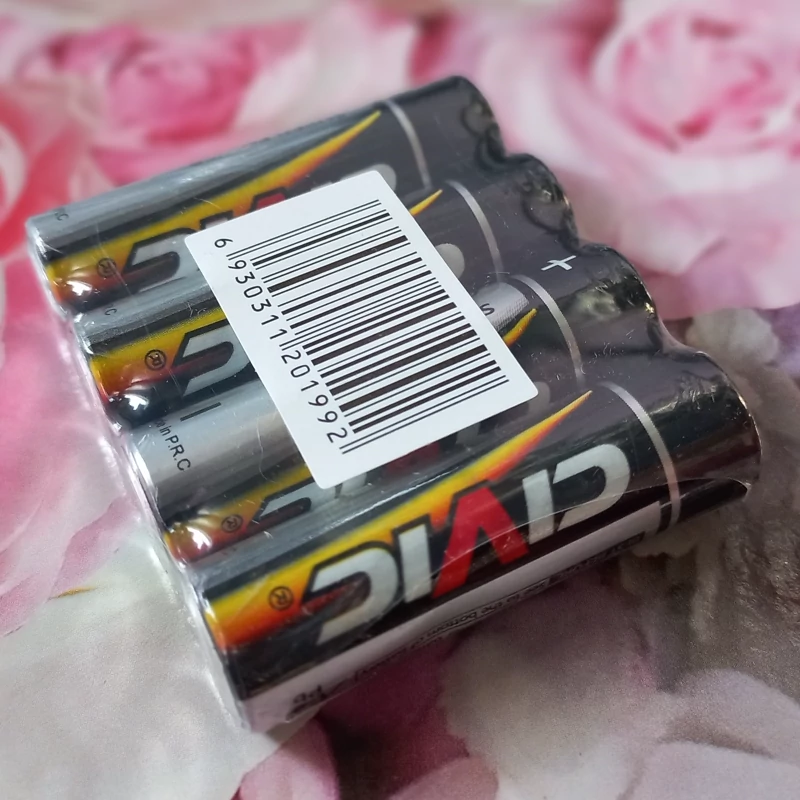 باطری قلمی کویک سوپر پاور 4 تایی اسباب