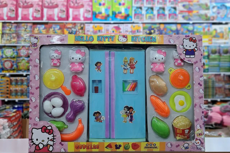 یخچال اسباببازی بزرگ صورتی با میوه و سبزیجات