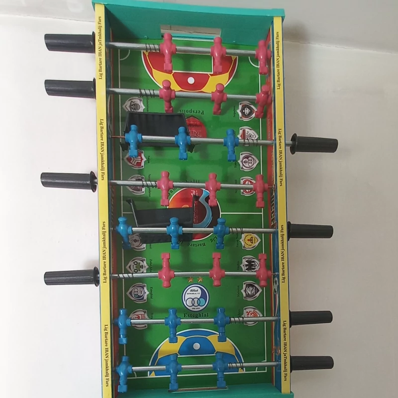 فوتبال دستی 8 میل