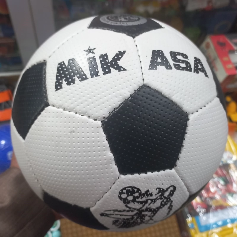 توپ فوتبال میکاسا mikasa
