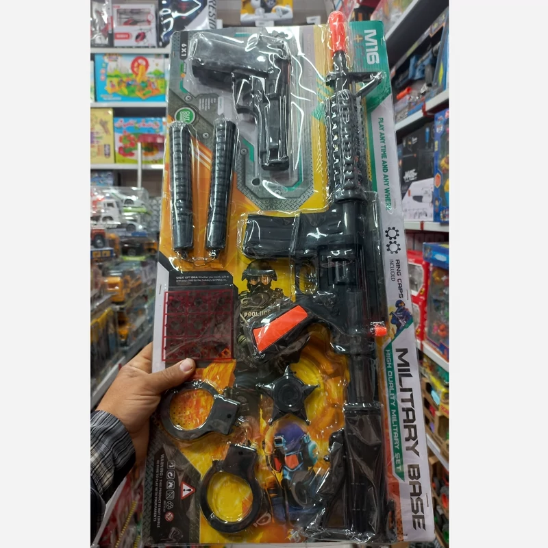 تفنگ m 16 و کلت