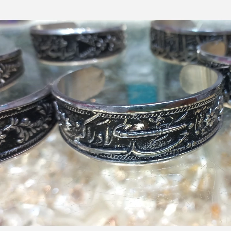 خلخال دستبند فلزی ذکر دار دستبند ضخیم