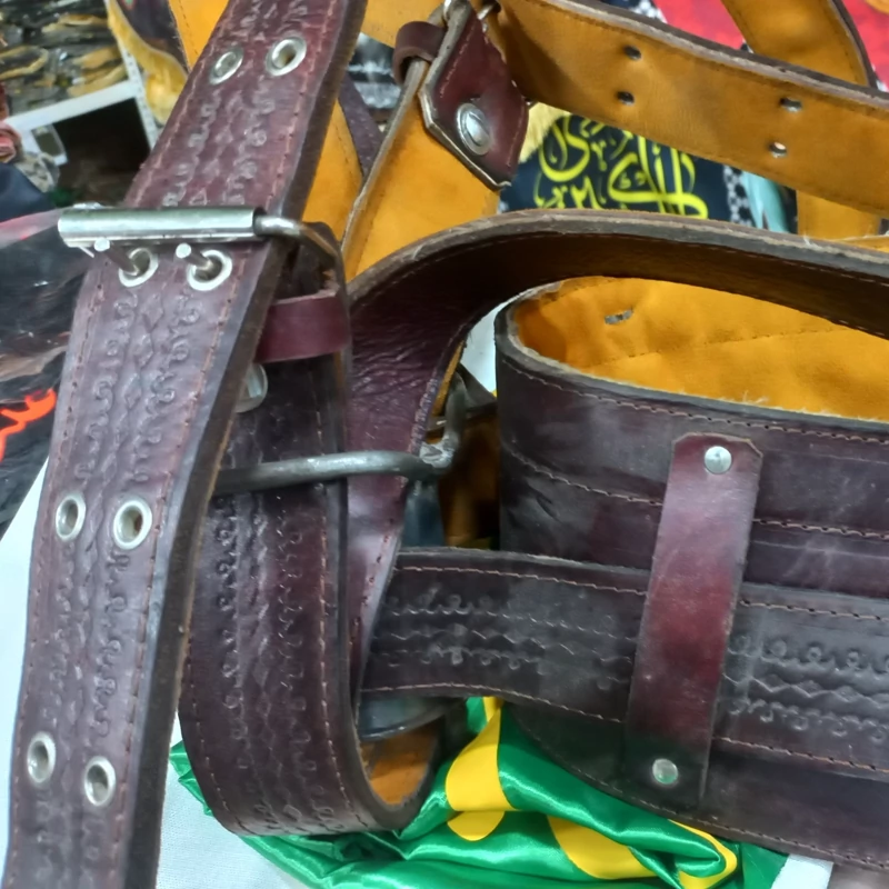 هیکلی کمربند علم حمایل علامات چرم دوبل
