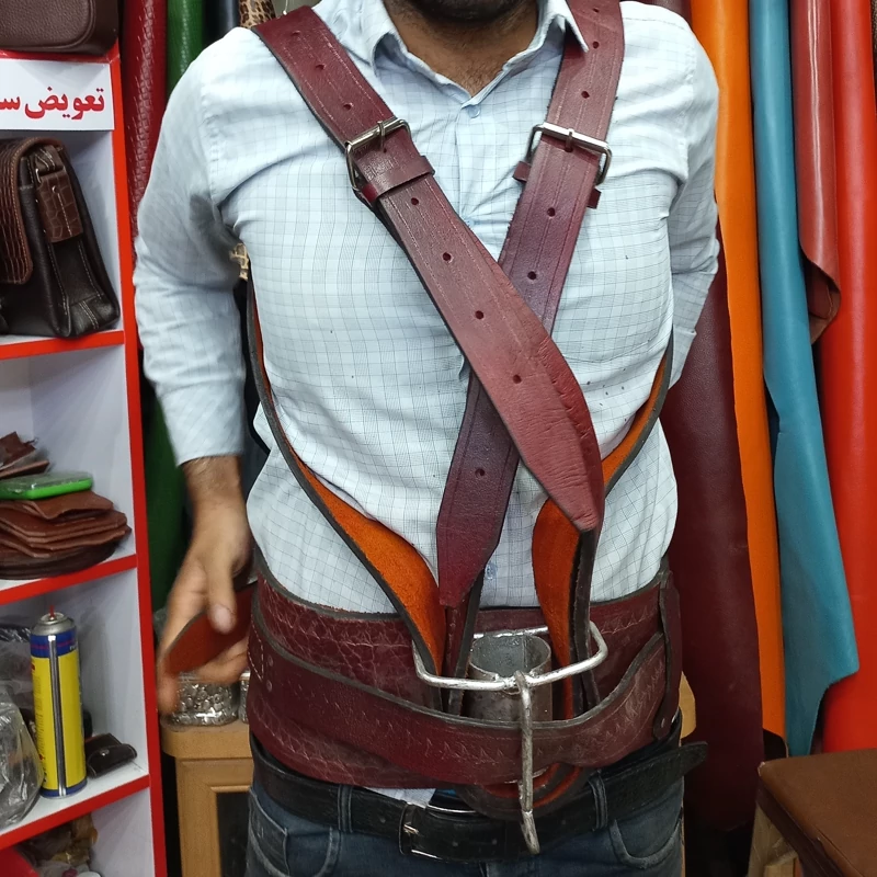 هیکلی کمربند علم و علامات چرم گاومیش