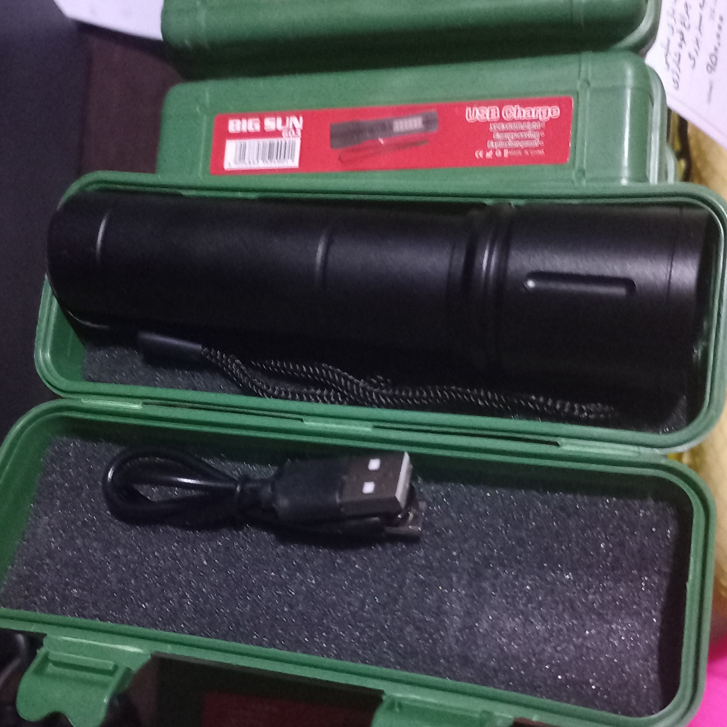 چراغ قوه پلیسی زوم دار با چراغ بغل LED سفید+قرمز